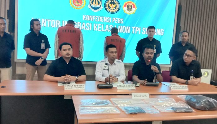 Dua WNA Iran Curi Uang Rp4 Juta di Konter E-Toll Serang, Ditangkap Saat Urus Izin Tinggal
