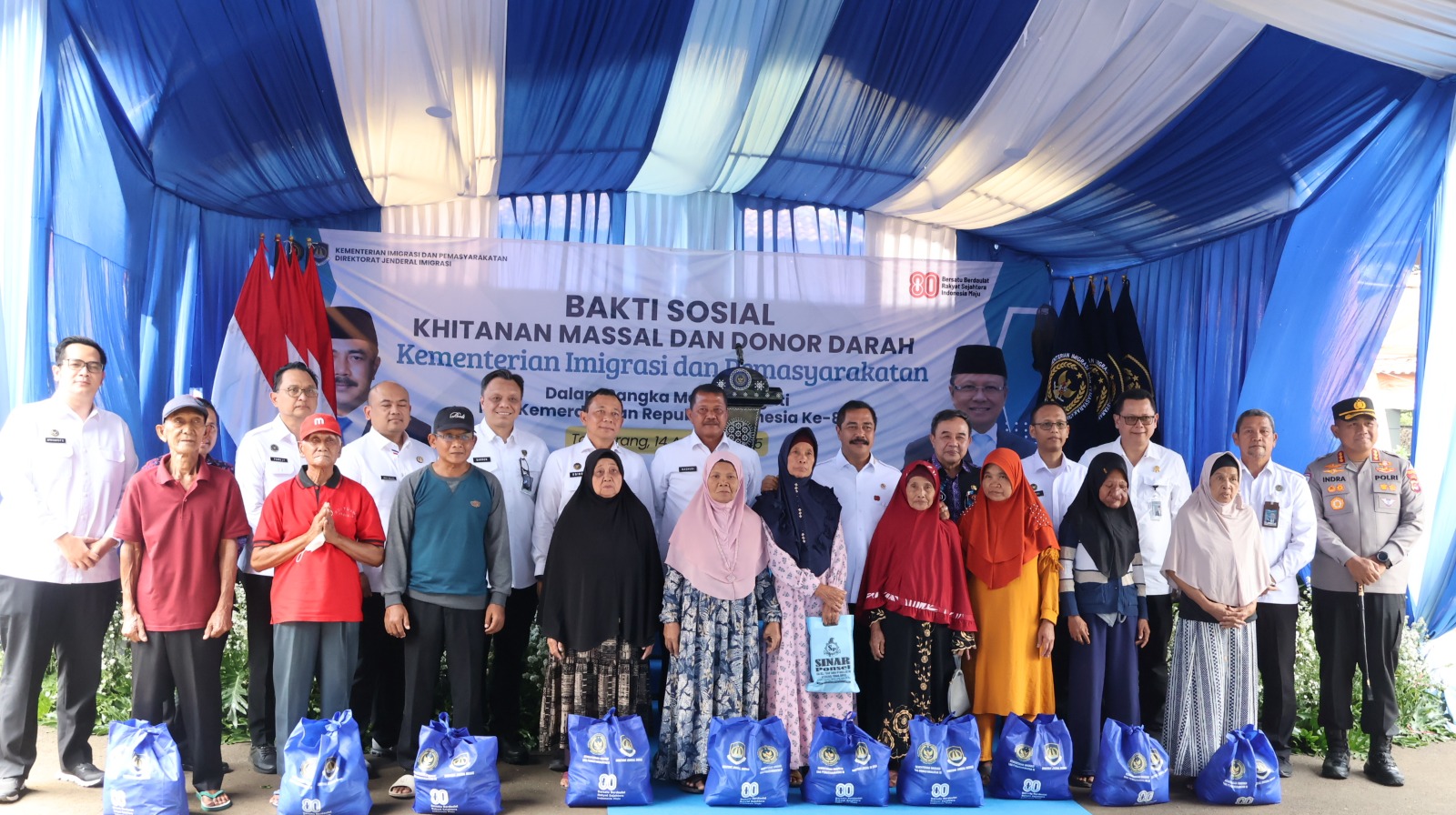 Kemenimipas Salurkan Bansos, Gelar Khitanan Massal dan Donor Darah di Lapas Pemuda Tangerang