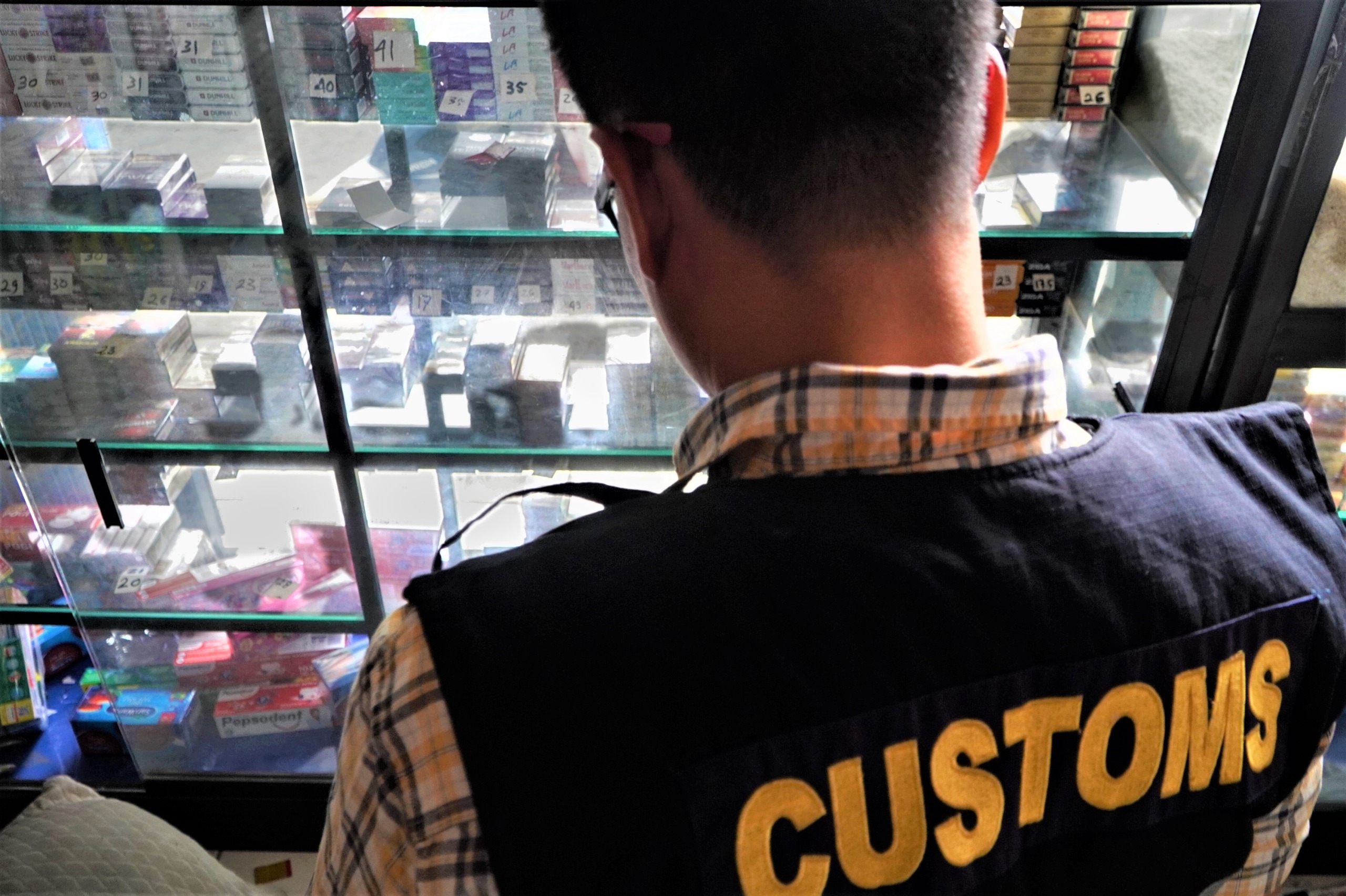 Tekan Peredaran Rokok Ilegal, Bea Cukai Banten Gelar Operasi Pasar