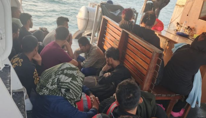 Polri Gagalkan Penyelundupan 29 PMI Ilegal di Perairan Tanjung Balai 