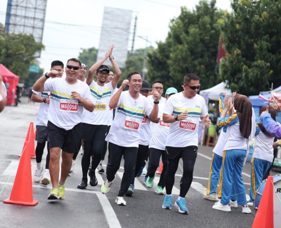 Sambut Hari Pelanggan Nasional 2025, PLN UP3 Cilacap Sukses Gelar Sheen of Java Run 2025 dan Ajak 1000 Pelari Nikmati Keindahan Pariwisata Cilacap