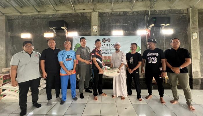 Imigrasi Serang Gelar Jumat Berkah, Bagikan Sembako di Panti Asuhan