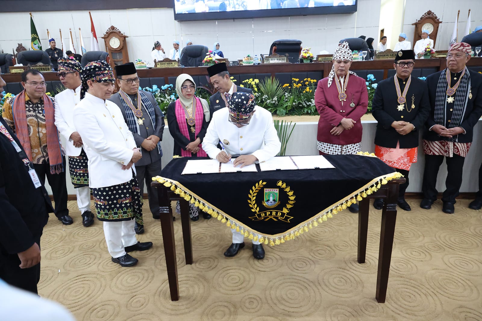 Sidang Paripurna HUT ke-25, Gubernur Andra Soni Tegaskan Arah Pembangunan Banten Berbasis Kolaborasi