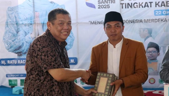 Rayakan Hari Santri Nasional, PT IKPP Serang Salurkan 1.000 Mushaf Al-Qur’an