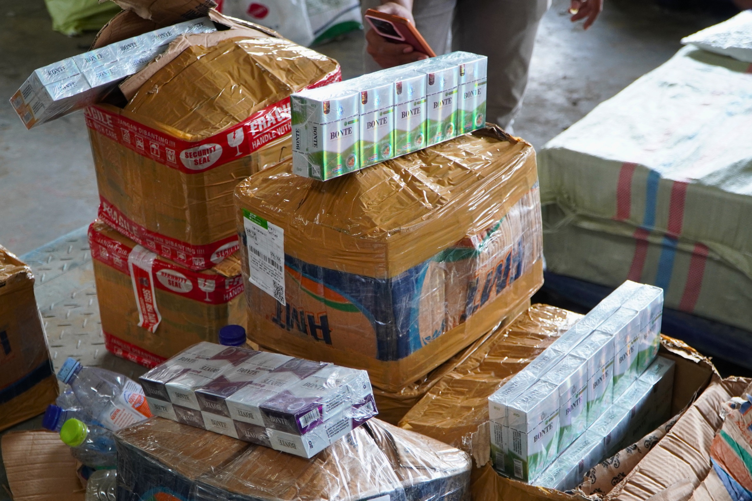 Kolaborasi Bea Cukai Banten Bersama PJT Lawan Rokok Ilegal