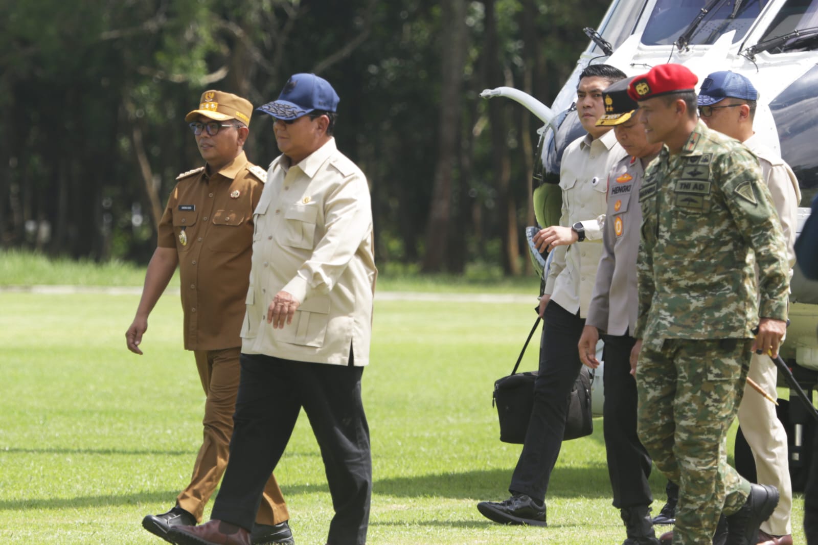 Prabowo Resmikan Akad Massal 50 Ribu KPR Subsidi di Serang