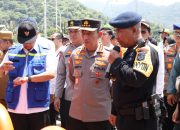Kapolri Tinjau Pos Nataru di Pelabuhan Merak, Pastikan Pengamanan Siaga