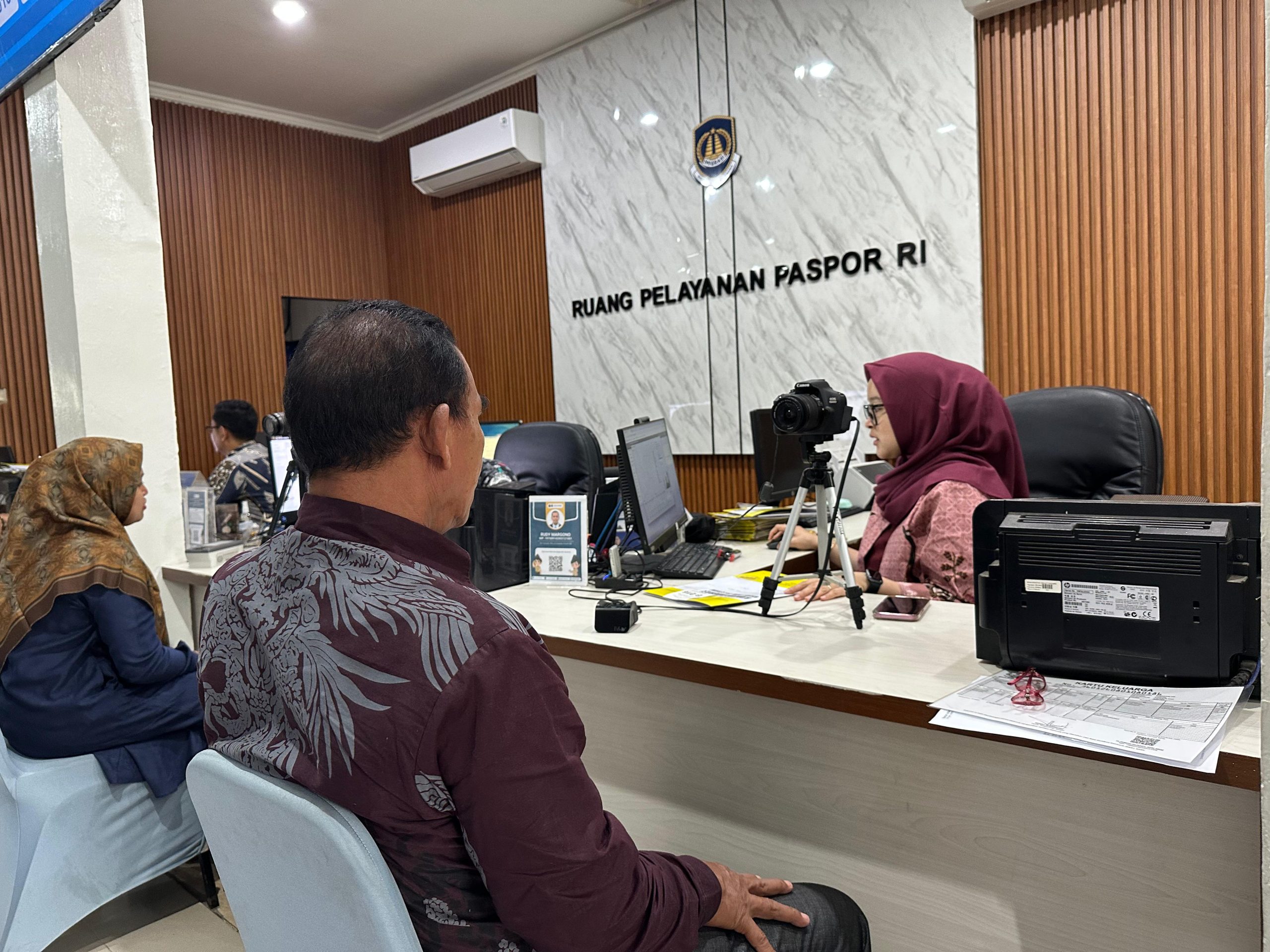 Hari Bhakti Imigrasi ke-76, Imigrasi Serang Buka Layanan Paspor Simpatik