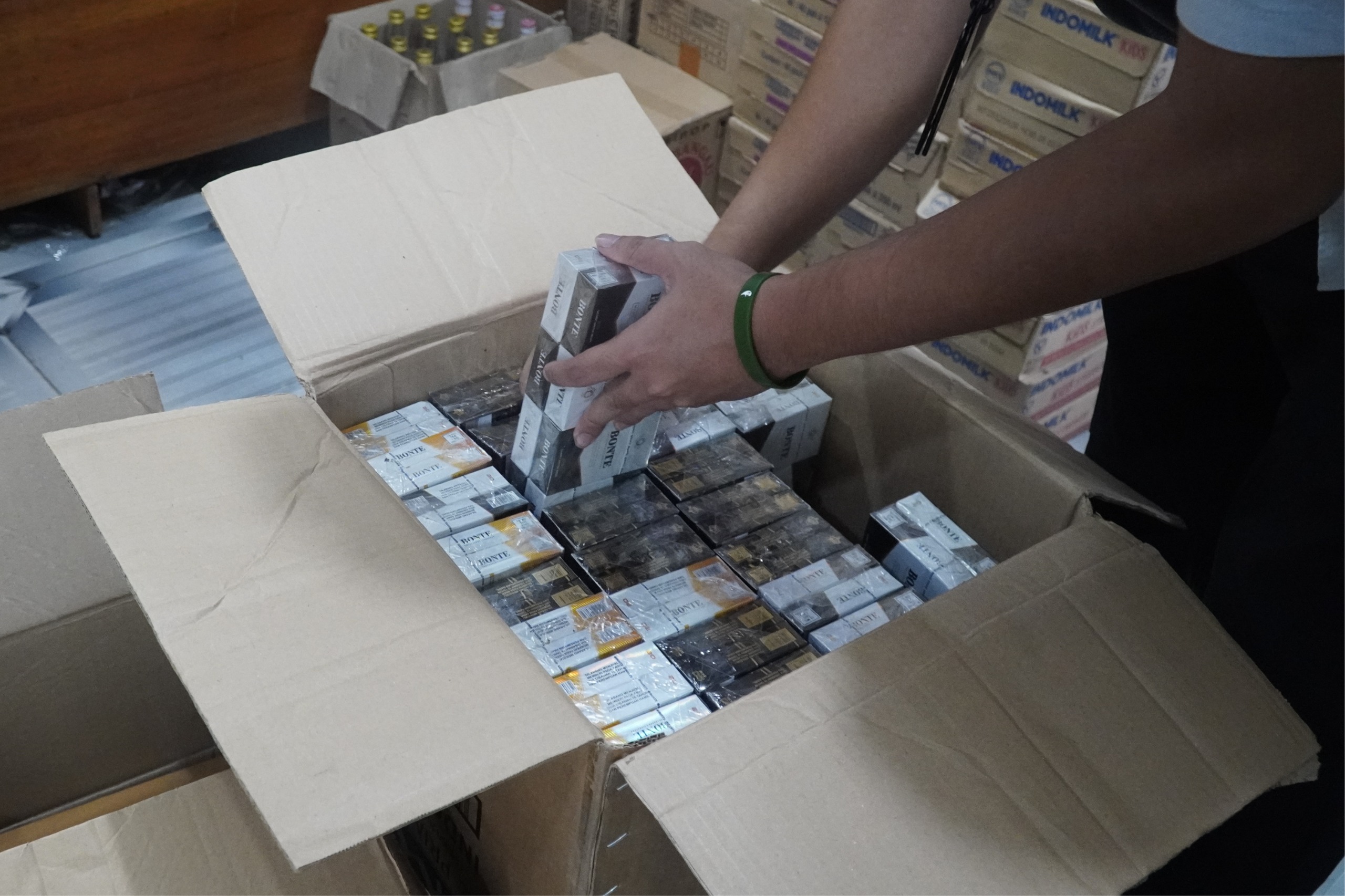 Melalui Operasi Gurita, Bea Cukai Banten Perkuat Peran Community Protector