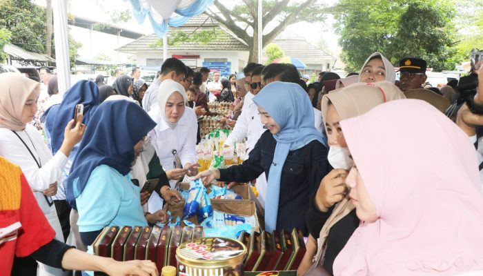 Bupati Serang Buka Bazar Murah Ramadhan Pastikan Stok Pangan Aman