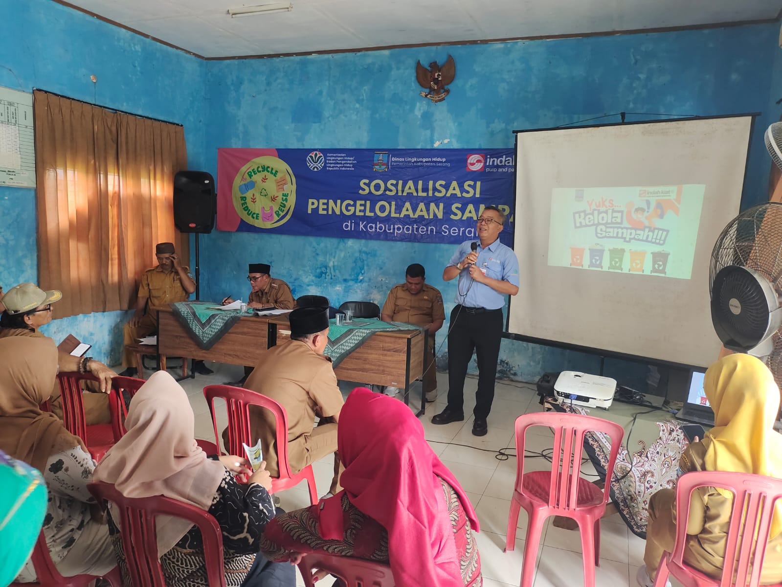 Indah Kiat Serang Gandeng Masyarakat Kelola Sampah Lewat Program Bank Sampah