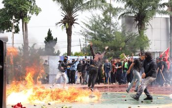 Polda Banten Gelar Simulasi Sispam Kota Jelang May Day 2026