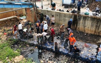 Korve Bersama di Kali Ledug Tangerang, 30 Ton Sampah Diangkut untuk Antisipasi Banjir