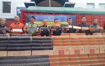 Modus Pakan Ternak Terbongkar, Bea Cukai Sita 8,2 Juta Batang Rokok Ilegal