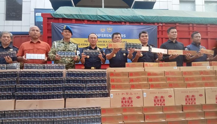 Modus Pakan Ternak Terbongkar, Bea Cukai Sita 8,2 Juta Batang Rokok Ilegal