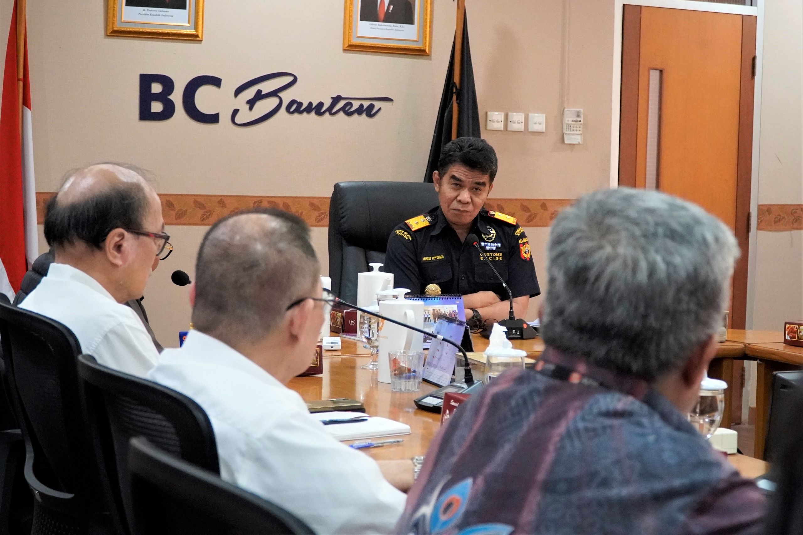 Perkuat Industri Pulp dan Kertas Nasional, Bea Cukai Banten Berikan Fasilitas KITE