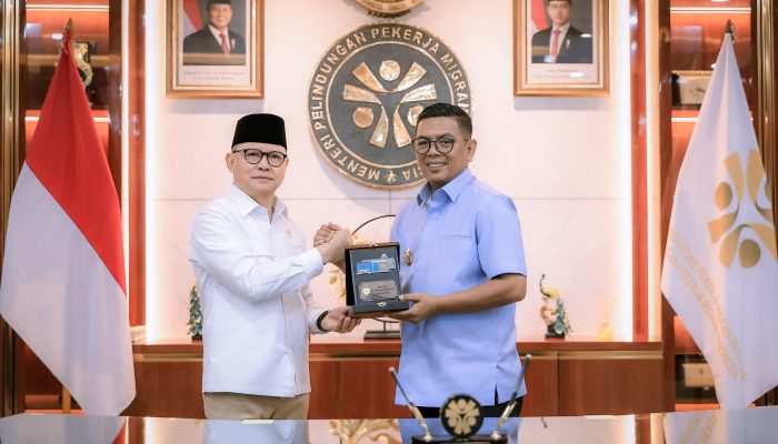 Gubernur Andra Soni-Menteri P2MI Teken MoU, Perkuat Pelindungan Pekerja Migran Banten