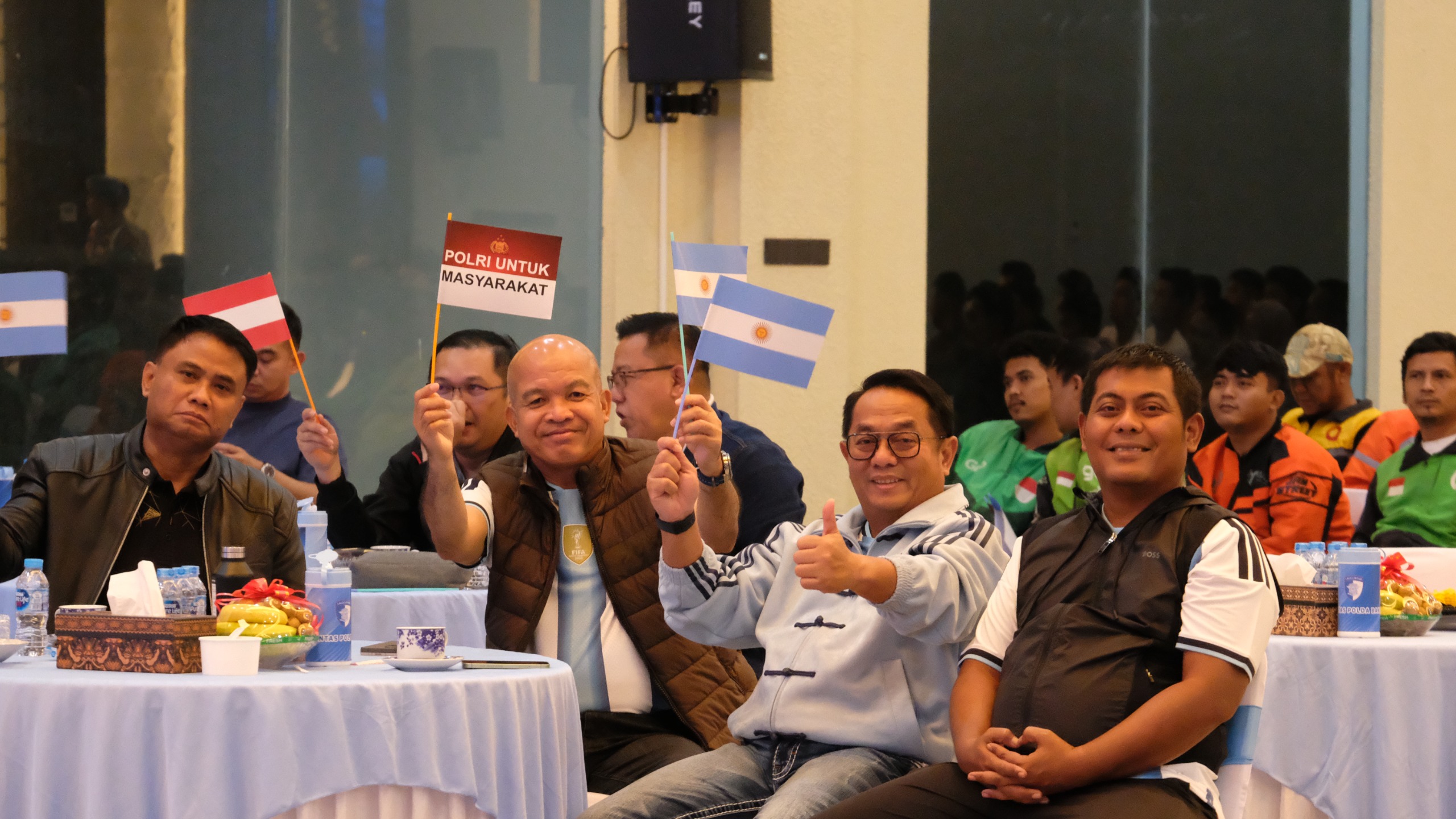 Kapolda Banten Gelar Nobar Piala Dunia 2026 Bersama Warga, Pererat Sinergi Jaga Kamtibmas