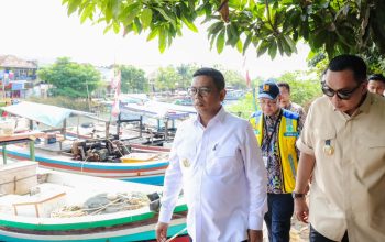 Andra Soni Tinjau Normalisasi Sungai Cibanten, Sedimentasi 190 Ribu Kubik dan 80 Bangkai Kapal Ditangani