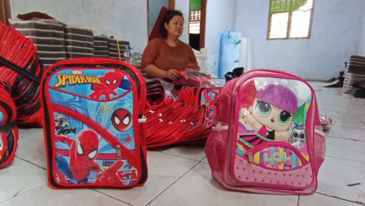 Produksi Tas Sekolah Home Industri di Serang Mulai Bergairah, Pesanan Naik dalam Sebulan Terakhir