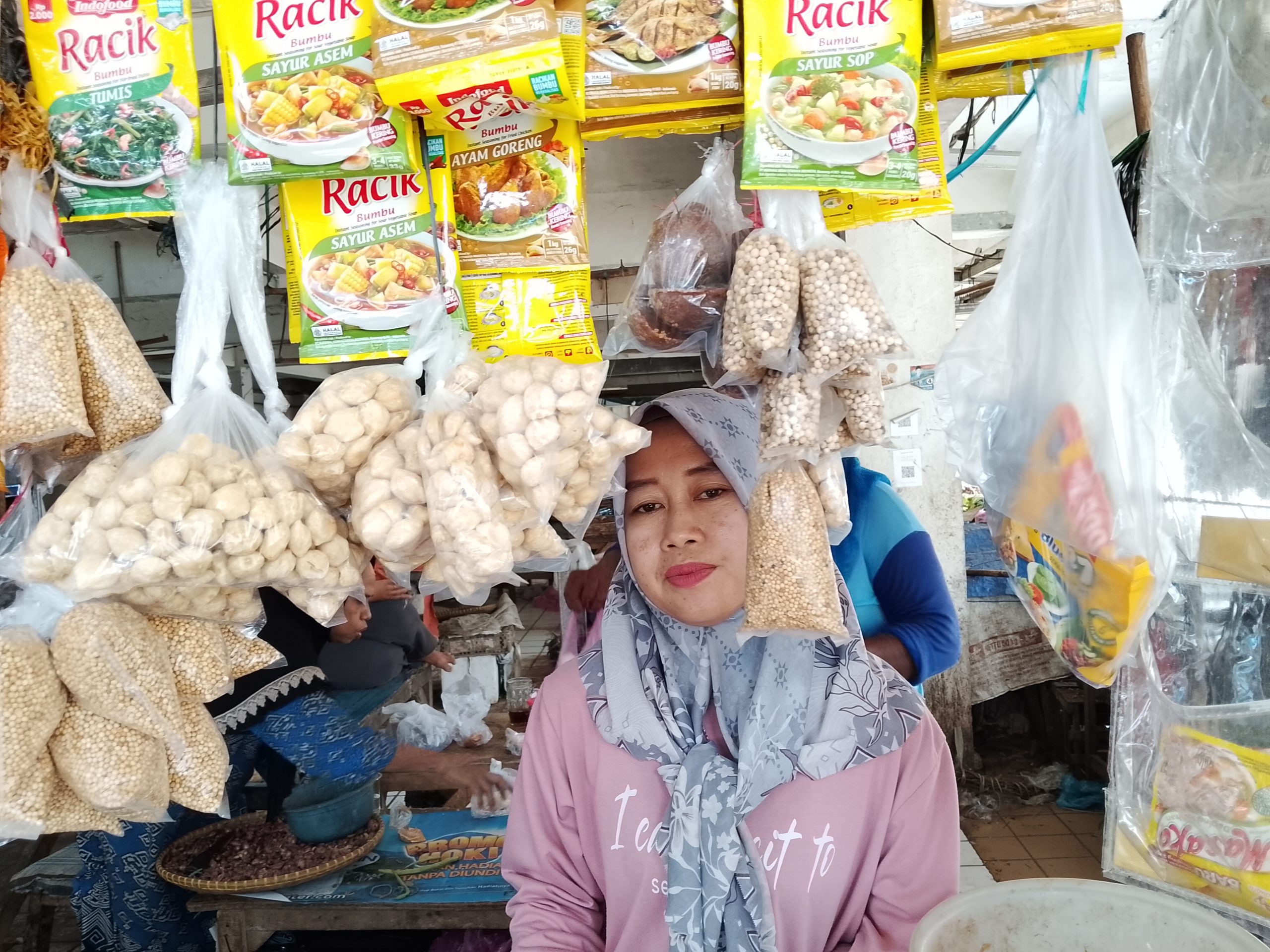 MinyaKita Langka di Pasar Tradisional Serang, Harga Tembus Rp20.500 per Liter