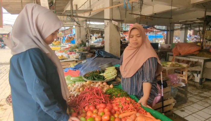 Harga Cabai hingga Telur Turun di Pasar, Pedagang Keluhkan Pembeli Sepi