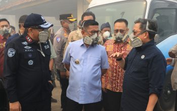 Gubernur Banten Tinjau Kebakaran TPA Jatiwaringin, Soroti Ancaman Gas Metana
