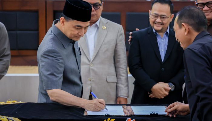 Pemprov-DPRD Banten Sepakati Raperda Pertanggungjawaban APBD 2025, Dimyati Soroti 10 Kali Raih Opini WTP