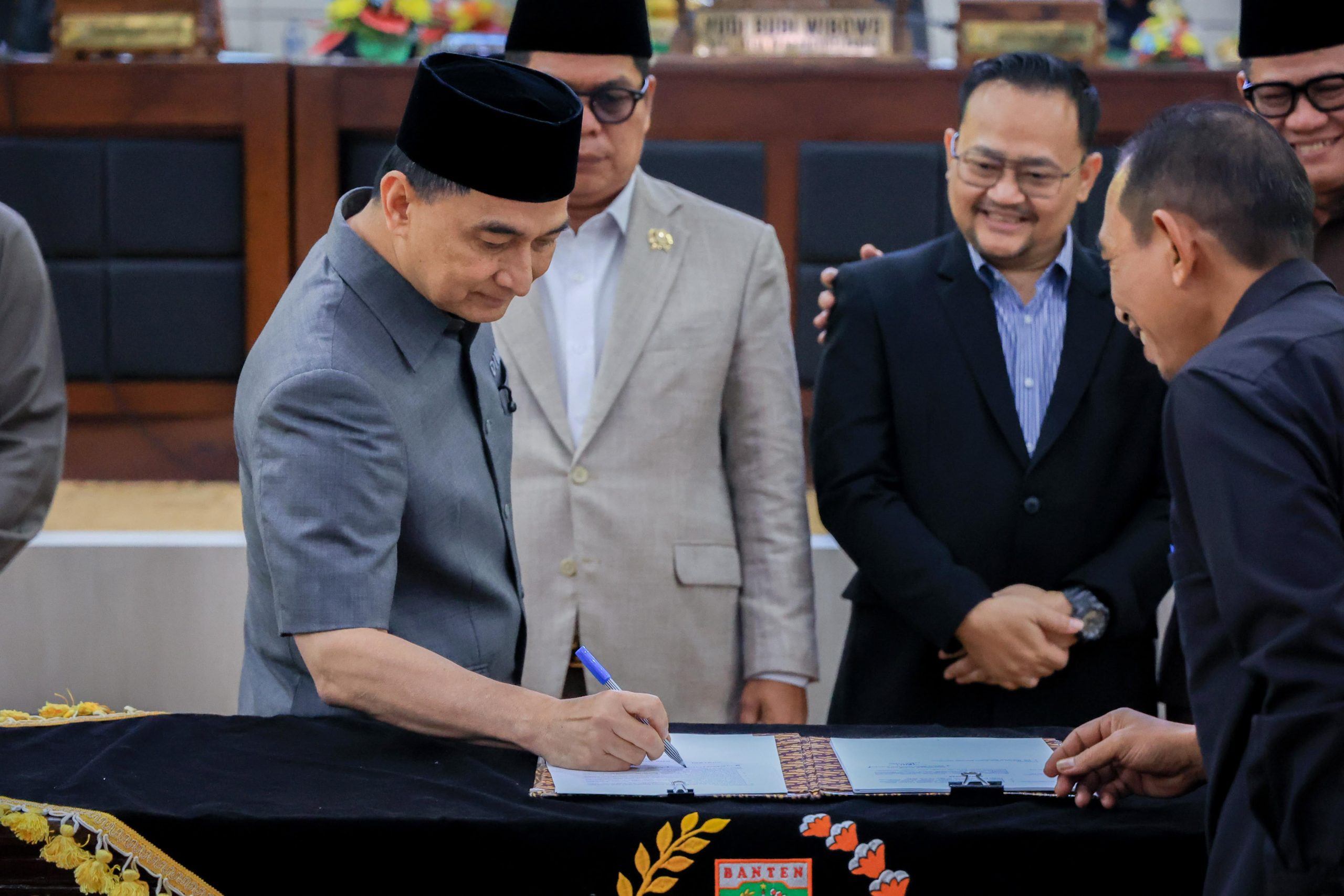 Pemprov-DPRD Banten Sepakati Raperda Pertanggungjawaban APBD 2025, Dimyati Soroti 10 Kali Raih Opini WTP