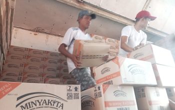 Bulog Serang Tambah Pasokan 240 Ribu Liter MinyaKita, Stok Diklaim Aman hingga Akhir Bulan Depan