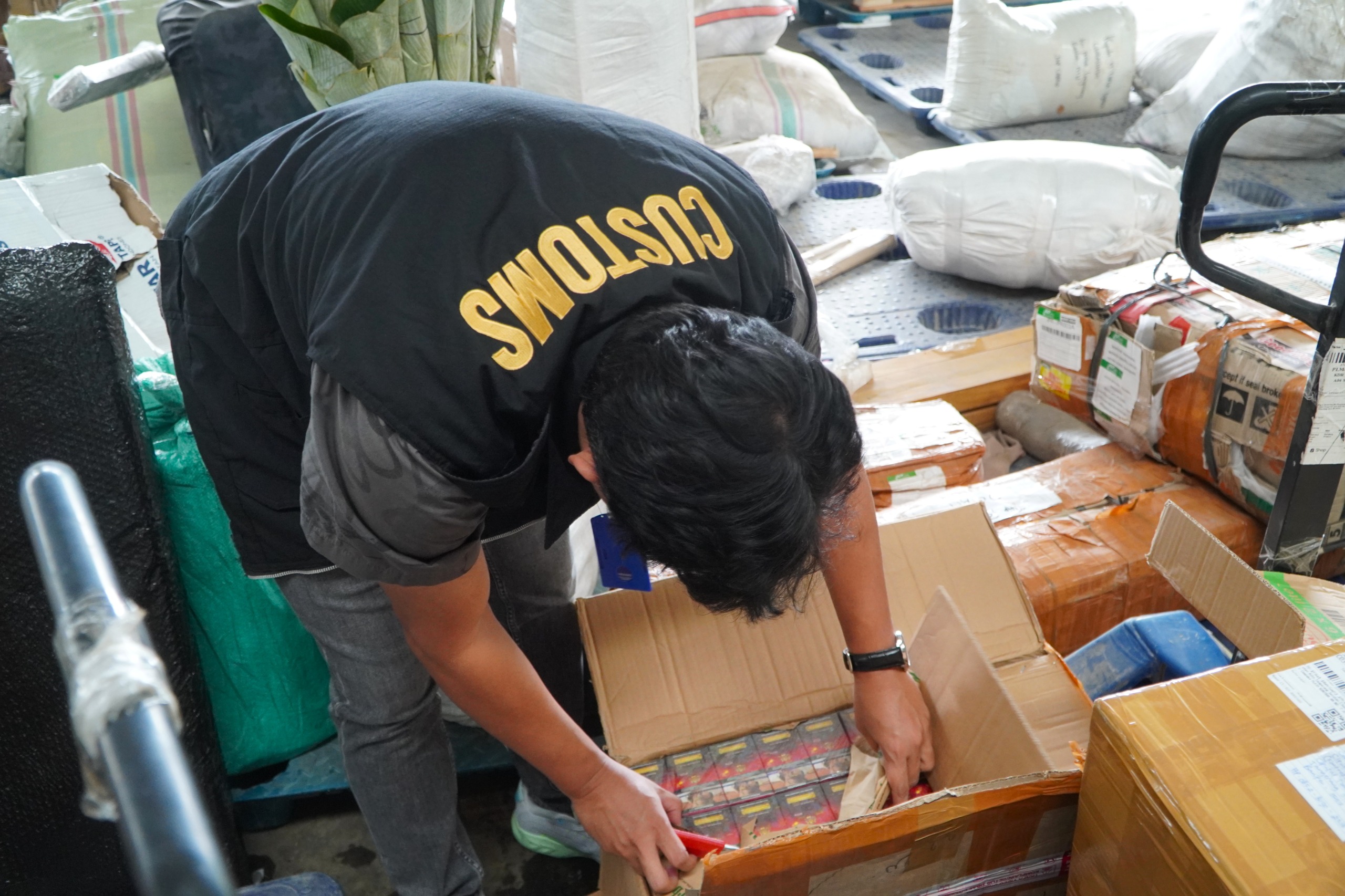 Bea Cukai Banten Awasi Jalur Pengiriman untuk Cegah Peredaran Rokok Ilegal