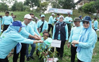Wabup Serang Ajak Warga Jaga Lingkungan, Tanam 500 Pohon dan Tebar 500 Bibit Ikan Wabup Serang Ajak Warga Jaga Lingkungan, Tanam 500 Pohon dan Tebar 500 Bibit Ikan