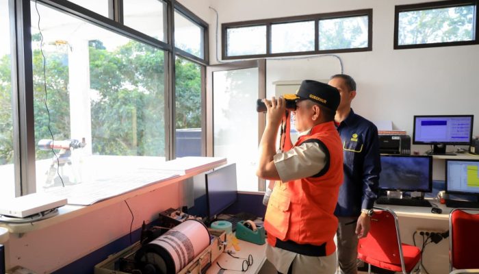 Gubernur Banten Pantau Anak Krakatau, 5 Ribu Box Masker Disiapkan