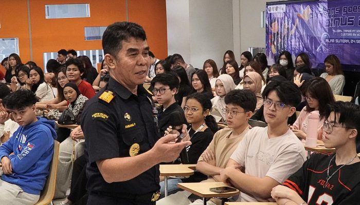 Customs Goes to Campus, Bea Cukai Banten Bahas Perdagangan Internasional dengan Mahasiswa BINUS 