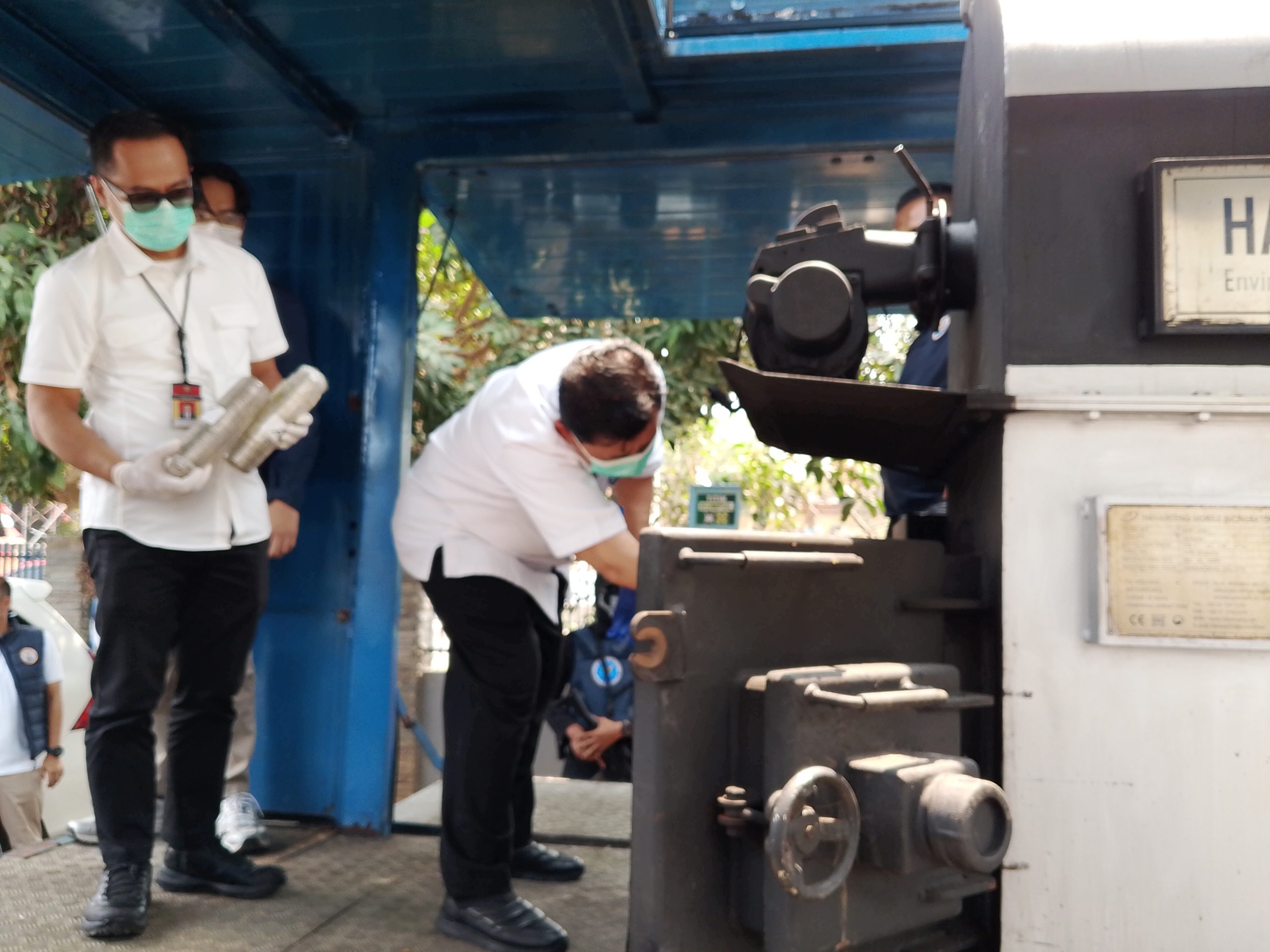 BNN Banten Tangkap Pengedar Ganja di Bus, Modus Disembunyikan dalam Botol Jamu