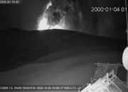 Polda Banten Imbau Warga Waspada Aktivitas Gunung Anak Krakatau Polda Banten Imbau Warga Waspada Aktivitas Gunung Anak Krakatau