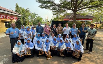 Anyaman Daur Ulang Desa Tegal Maja Bikin Wisatawan 4 Negara Kagum