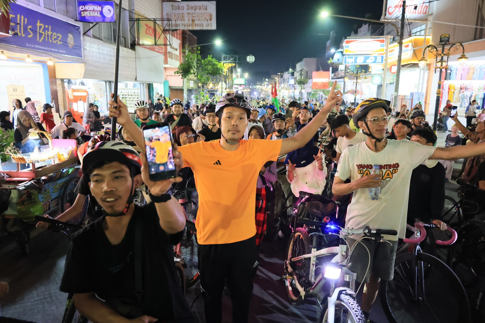 Nur Agis Aulia Bersepeda Bareng Ribuan Pesepeda, Dorong Kota Serang Miliki Jalur Sepeda