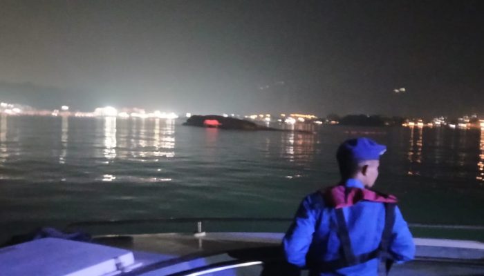 Pasca Kebakaran, KMP Batu Mandi Terbalik di Perairan Merak